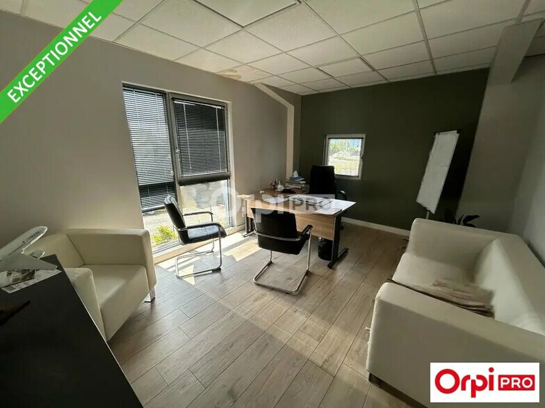 Bureau dans Loriol-sur-Drôme à vendre - Photo intérieure – Image 2 sur 4