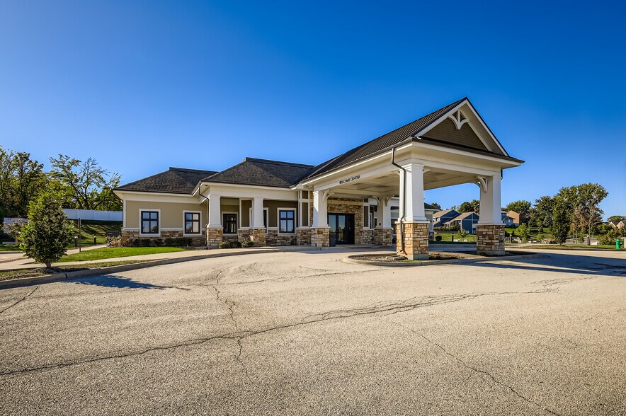 40 Timberline Dr, Lemont, IL à louer - Photo de l’immeuble – Image 3 sur 36