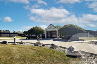 Plus de détails pour 12220 E 13 Mile Rd, Warren, MI - Bureau à vendre