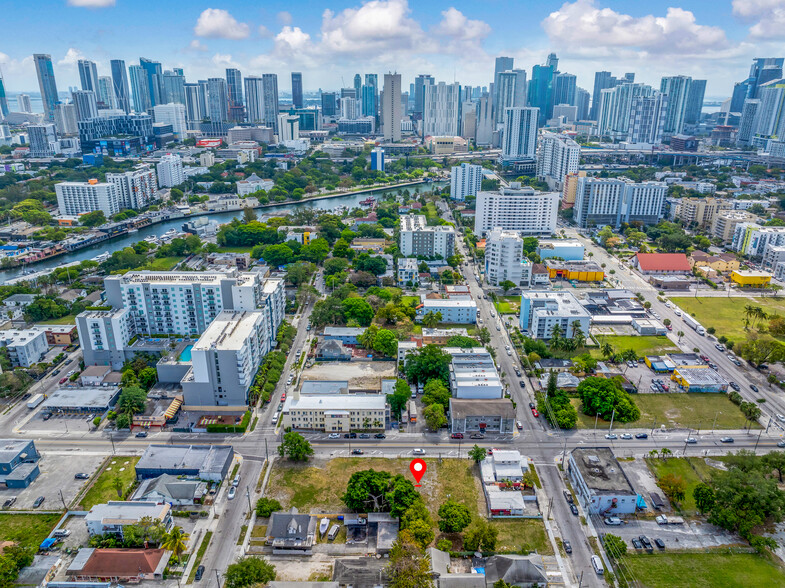 140 NW 8th Ave, Miami, FL à vendre - Photo de l’immeuble – Image 1 sur 16