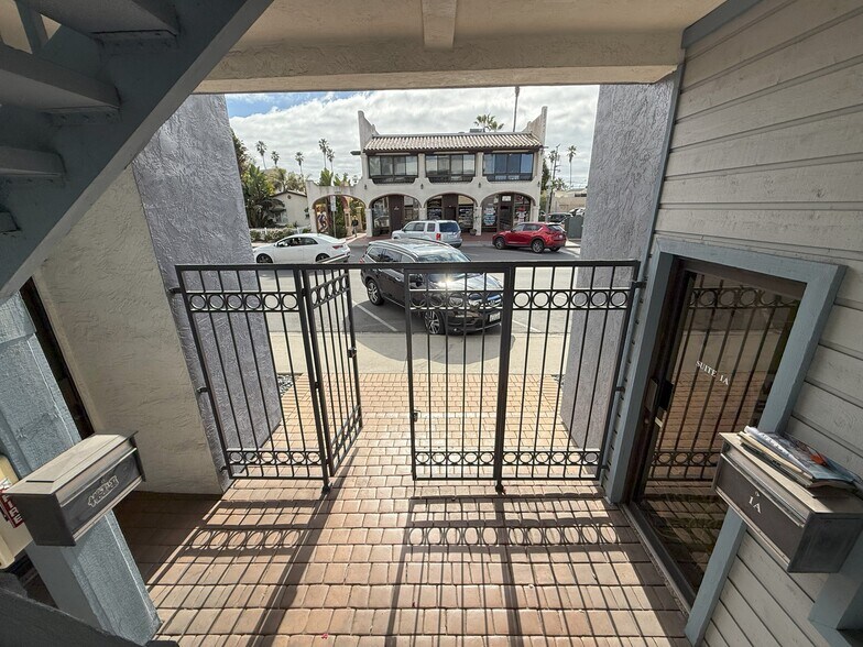 4870 Santa Monica Ave, San Diego, CA à louer - Photo de l’immeuble – Image 3 sur 19