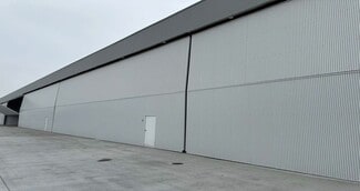 Plus de détails pour 7000 Merrill Ave, Chino, CA - Spécialisé à vendre