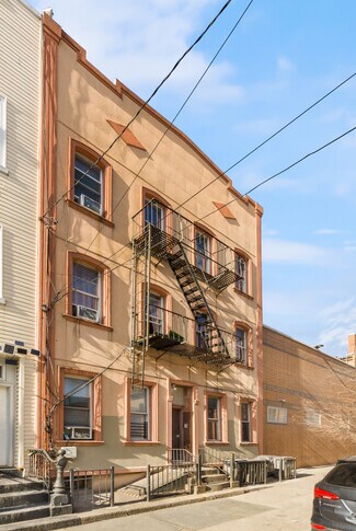 Plus de détails pour 325 1/2 Stockholm Street, Brooklyn, NY - Logement à vendre