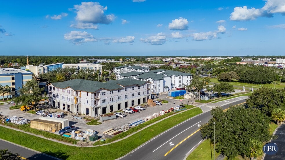 1445 Sportsman Ln NE, Palm Bay, FL à louer - Photo principale – Image 1 sur 4