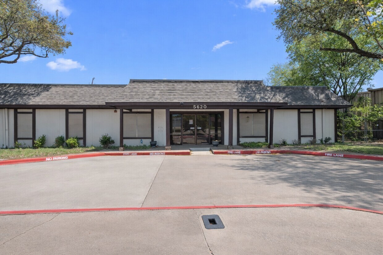 5620 Rowlett Rd, Rowlett, TX à vendre Photo principale– Image 1 sur 55