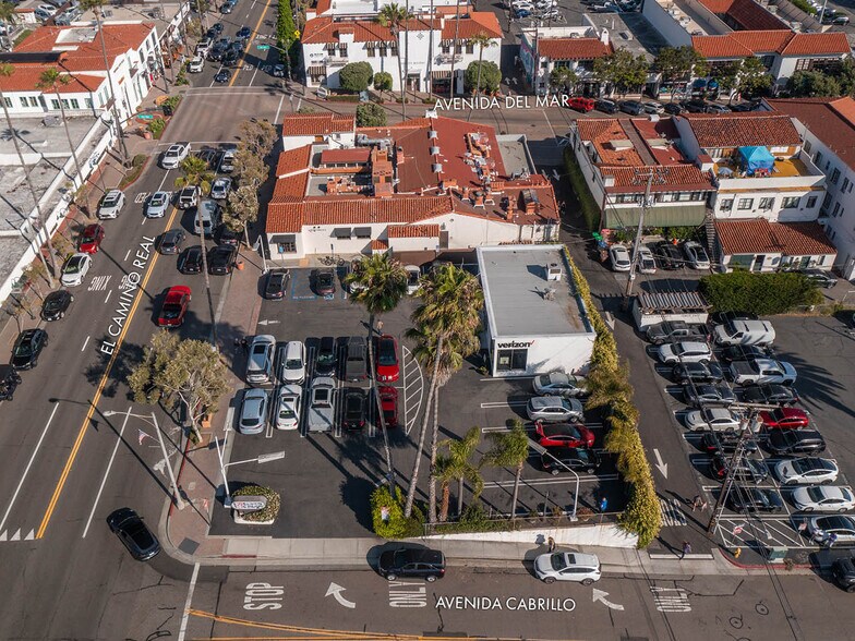104-110 N El Camino Real, San Clemente, CA à louer - Photo de l’immeuble – Image 3 sur 7