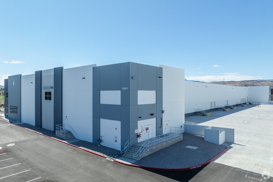 8491 W Badura Ave, Las Vegas, NV à vendre - Photo de l’immeuble – Image 2 sur 6