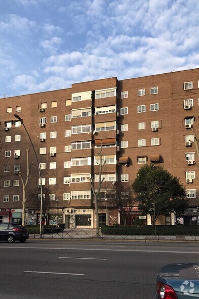 Calle de Leganés, 61, Fuenlabrada, Madrid à vendre - Photo de l’immeuble – Image 2 sur 2