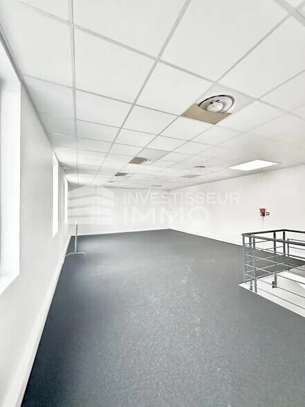 3 Avenue Des Lys, Bonneuil-sur-Marne à louer - Photo de l’immeuble – Image 3 sur 7