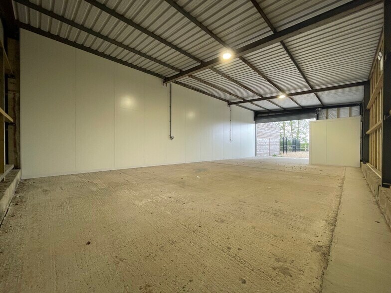 259 A, Brenzett à louer - Photo de l’immeuble – Image 3 sur 7