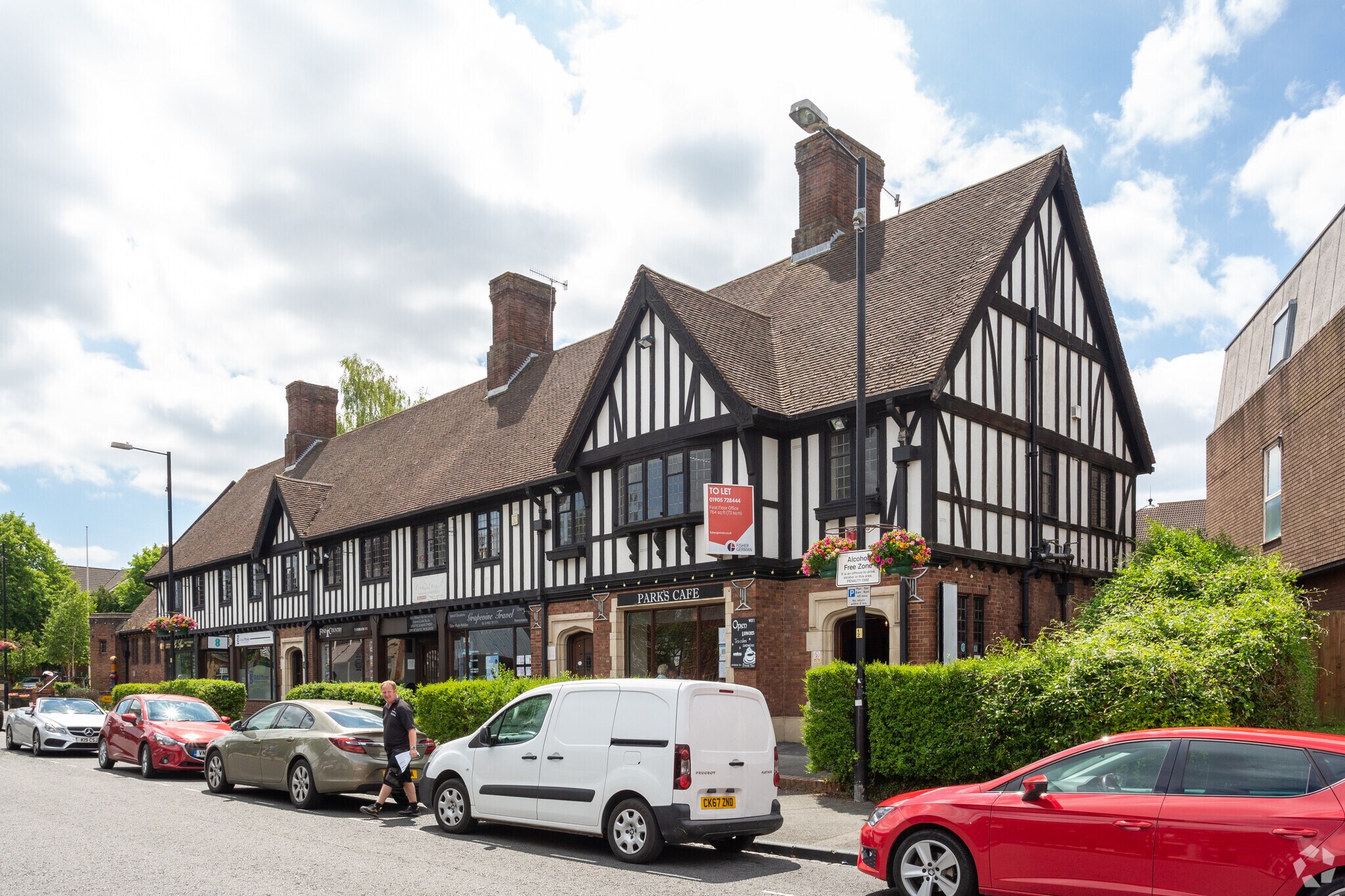 12 Victoria Square, Droitwich à louer Photo principale– Image 1 sur 5