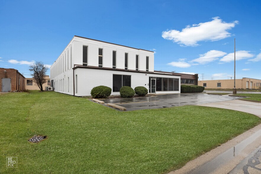 223 Interstate Rd, Addison, IL à louer - Photo de l’immeuble – Image 2 sur 29