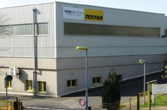 Plus de détails pour Local d'activités à louer