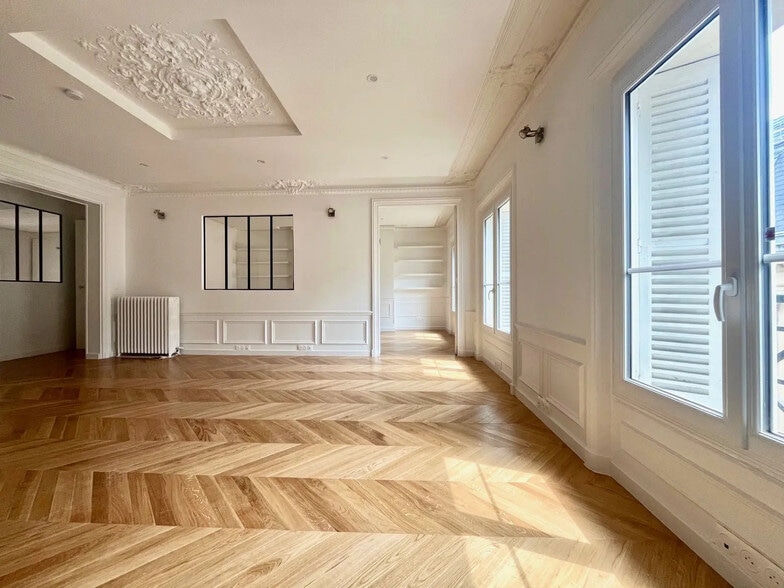 Bureau dans Paris à louer - Photo de l’immeuble – Image 1 sur 9