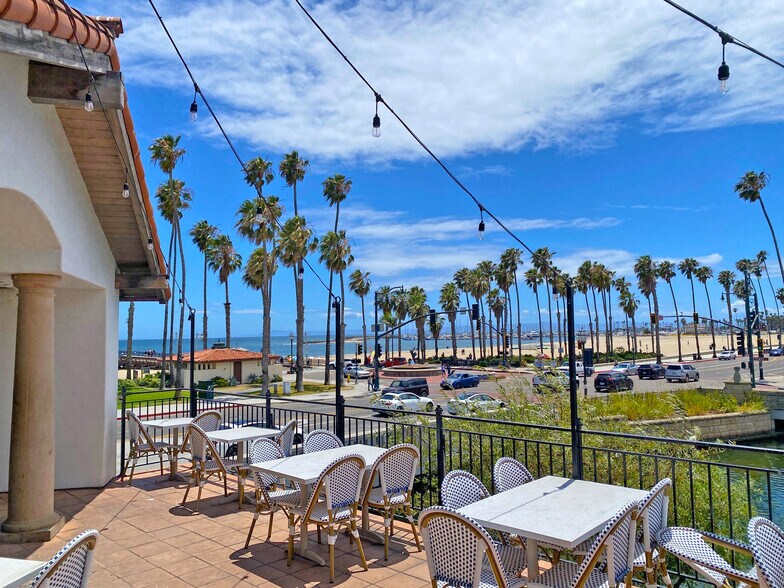 15 E Cabrillo Blvd, Santa Barbara, CA à louer - Photo de l’immeuble – Image 2 sur 16