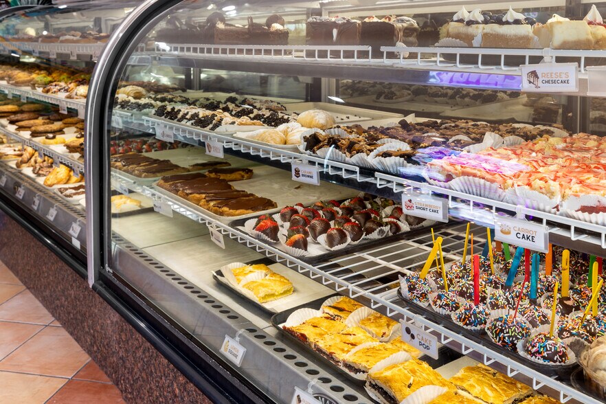 130 Chapel St, New Shoreham, RI à vendre - Photo de l’immeuble – Image 3 sur 24