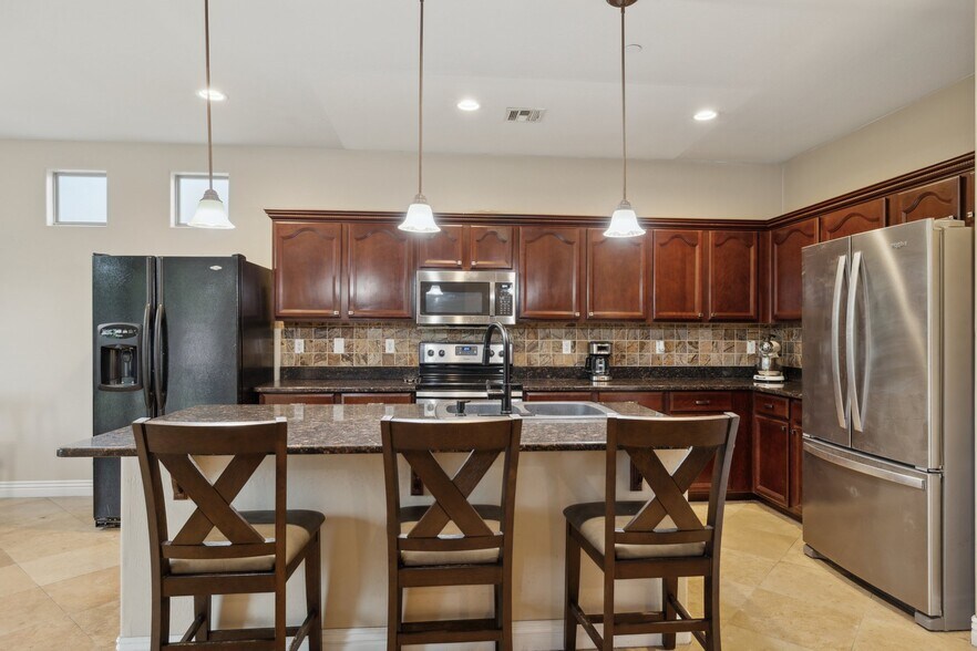 2123 W Maya Way, Phoenix, AZ à vendre - Photo de l’immeuble – Image 3 sur 19