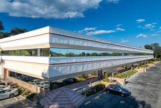 Plus de détails pour 5701 Lindero Canyon Rd, Westlake Village, CA - Bureau, Local d'activités à louer