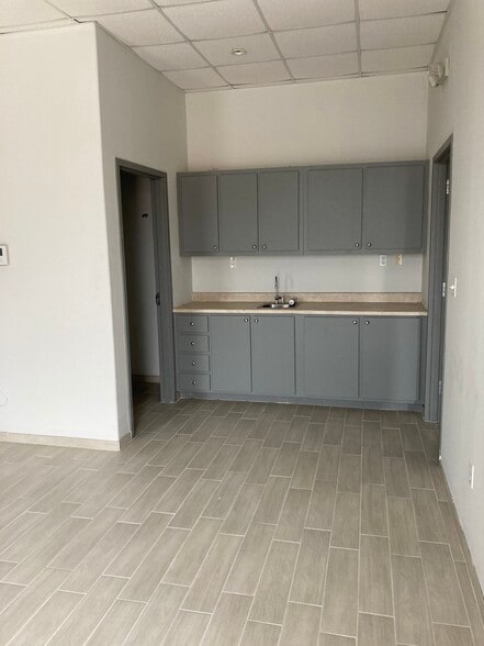 824 E Hackberry Ave, McAllen, TX à louer - Photo de l’immeuble – Image 3 sur 10