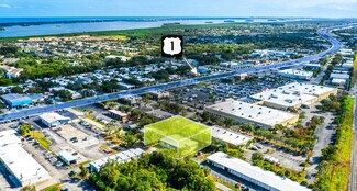 Plus de détails pour 925 13th Ln, Vero Beach, FL - Industriel/Logistique à louer