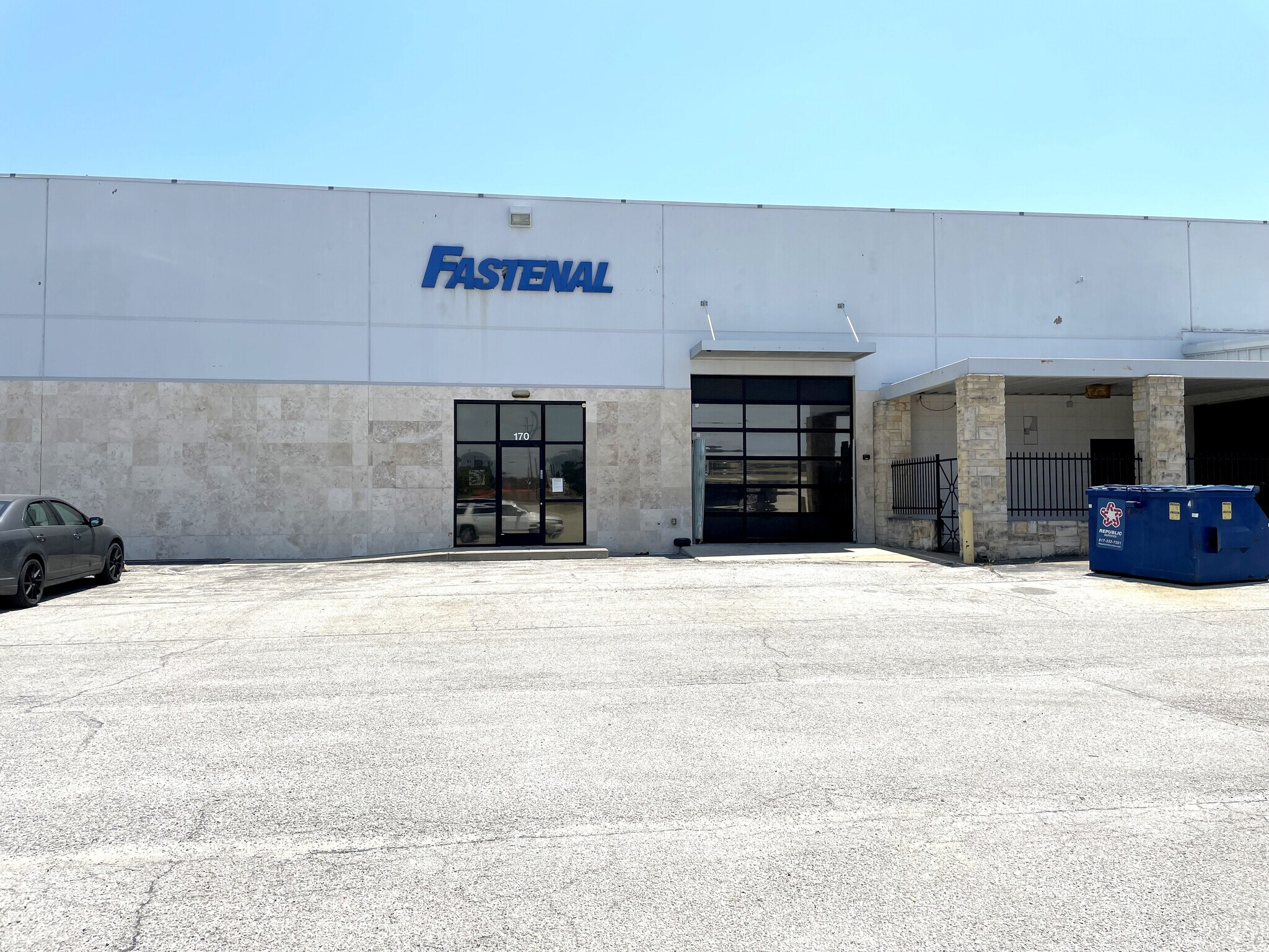 7500 Baker Blvd, Richland Hills, TX à louer Photo principale– Image 1 sur 17