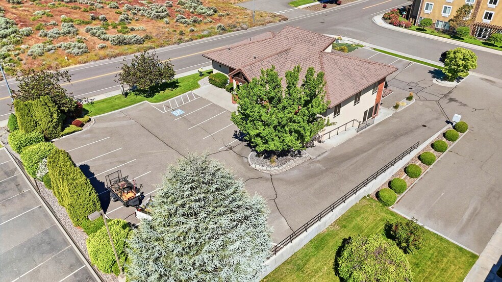 7139 W Hood Pl, Kennewick, WA à louer - Photo de l’immeuble – Image 3 sur 4