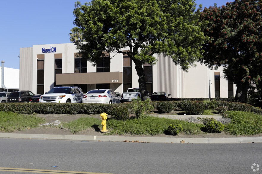 1151 Duryea Ave, Irvine, CA à louer - Photo de l’immeuble – Image 2 sur 15