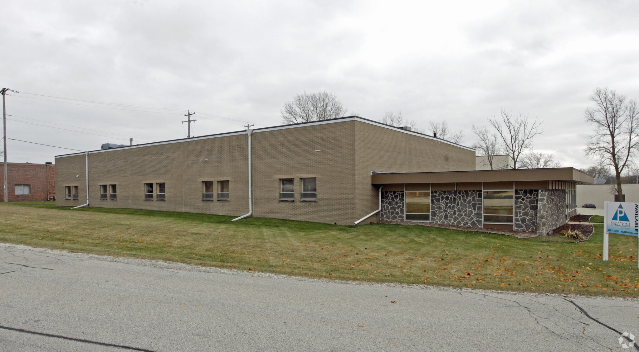 6801 S Industrial Loop, Greendale, WI à vendre Photo de l’immeuble– Image 1 sur 7