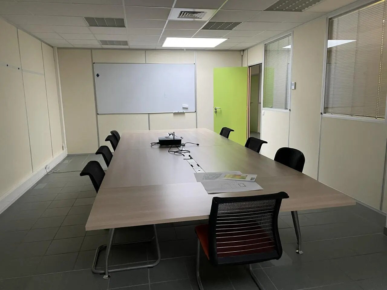Bureau dans Houilles à louer Photo de l’immeuble– Image 1 sur 6