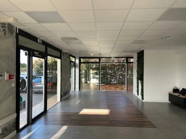 75 Rue Marcelin Berthelot, Aix-en-Provence à louer - Photo de l’immeuble – Image 2 sur 10