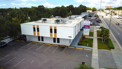 1936 W Dr Martin Luther King Jr Blvd, Tampa, FL à louer Photo de l’immeuble– Image 2 sur 8