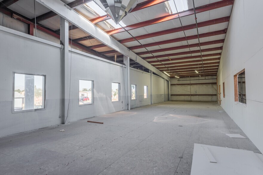 5220 Steptoe St, Las Vegas, NV à vendre - Photo intérieure – Image 2 sur 18