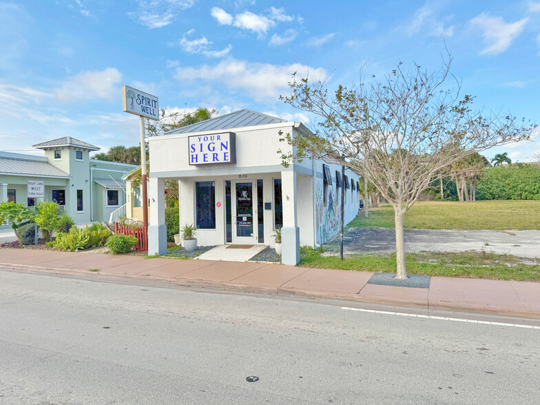 870 S Colorado Ave, Stuart, FL à louer - Photo de l’immeuble – Image 1 sur 11