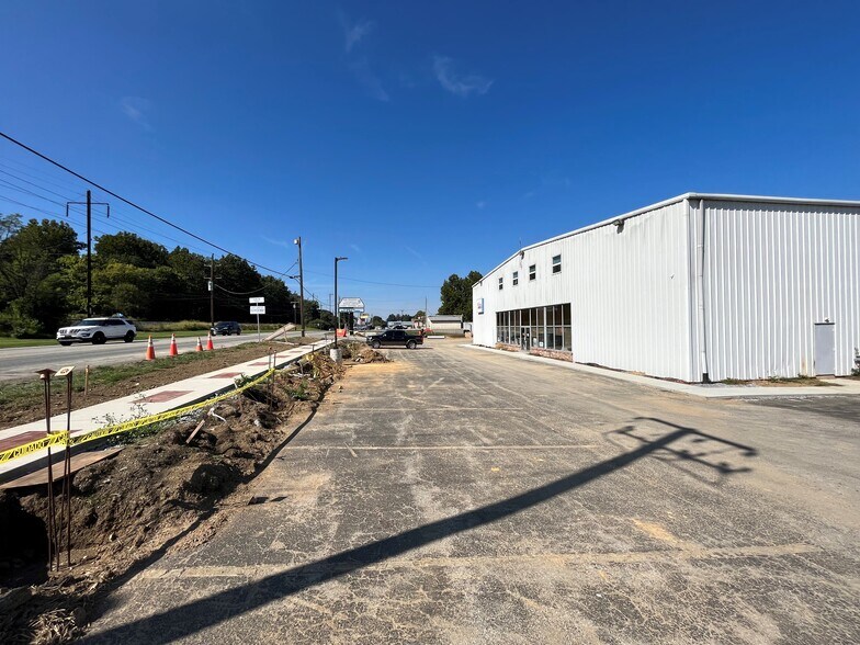 4531 W Lincoln Hwy, Downingtown, PA à louer - Photo de l’immeuble – Image 2 sur 4
