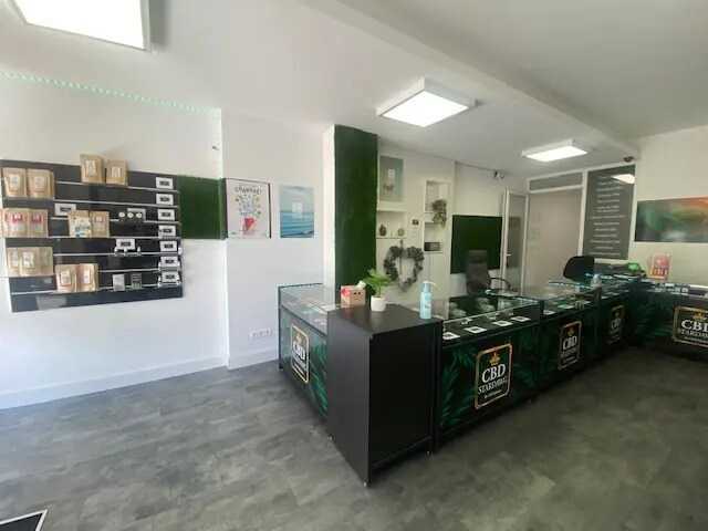 28 Rue Gustave Desplaces, Aix-en-Provence à louer - Photo de l’immeuble – Image 3 sur 9