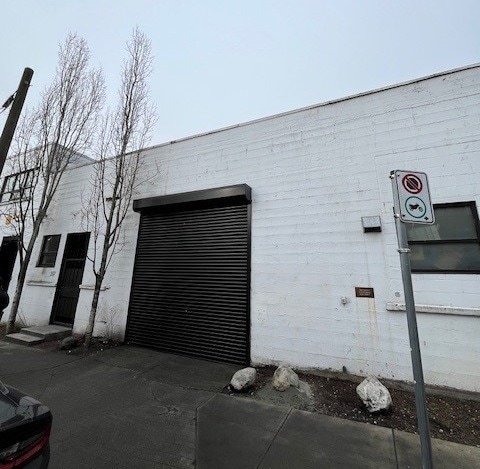 395-399 Alexander St, Vancouver, BC à louer Photo de l’immeuble– Image 1 sur 3