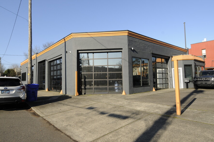 2203 NE Martin Luther King Jr Blvd, Portland, OR à louer - Photo de l’immeuble – Image 1 sur 21