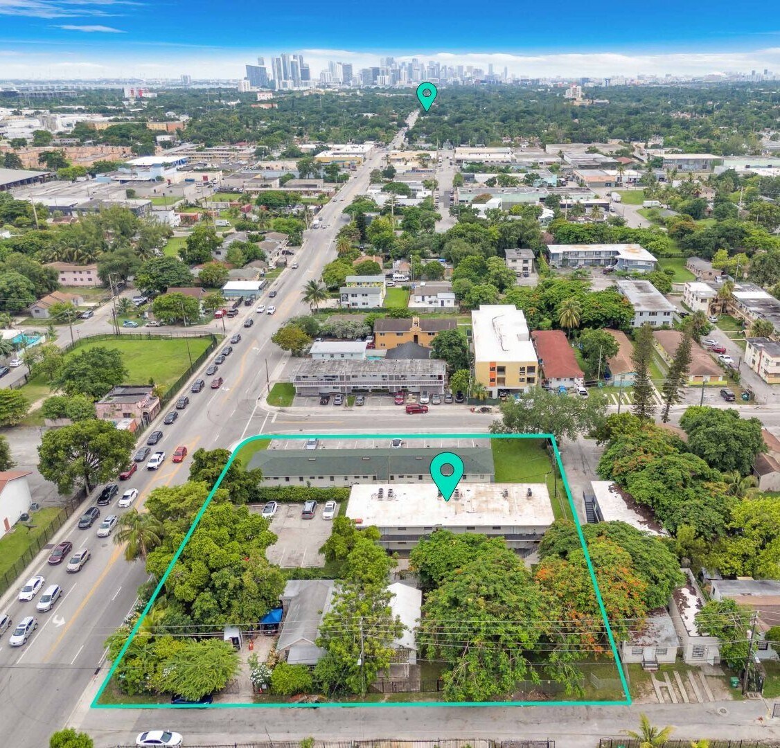 North Miami Avenue Assemblage portefeuille de 8 biens à vendre sur LoopNet.fr Photo principale– Image 1 sur 15