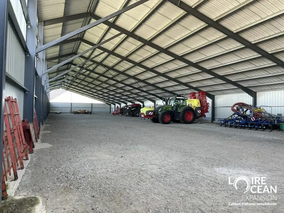 Industriel/Logistique dans Saint-Mars-du-Désert à louer Photo intérieure– Image 1 sur 6