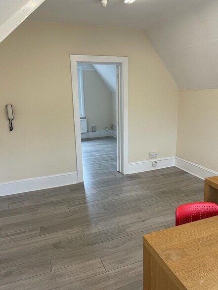 16-18 Pampisford Rd, Purley à louer - Photo de l’immeuble – Image 3 sur 9