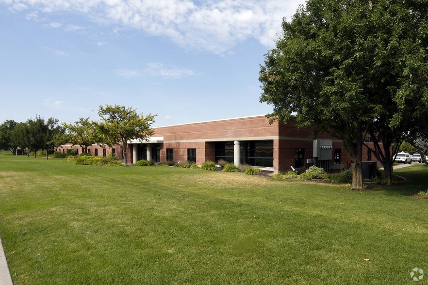 1770 Research Park Way, Logan, UT à louer - Photo principale – Image 1 sur 8
