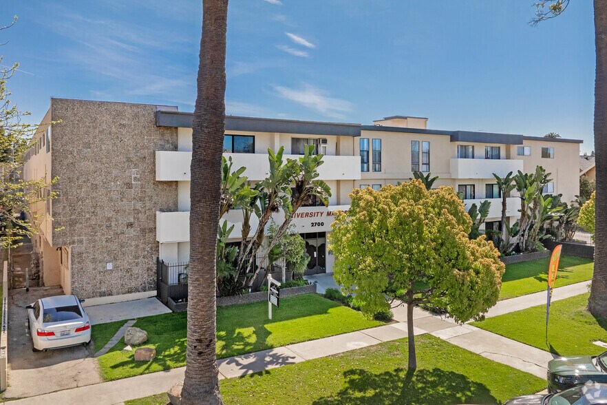 2700 Ellendale Pl, Los Angeles, CA à vendre - Photo de l’immeuble – Image 2 sur 24