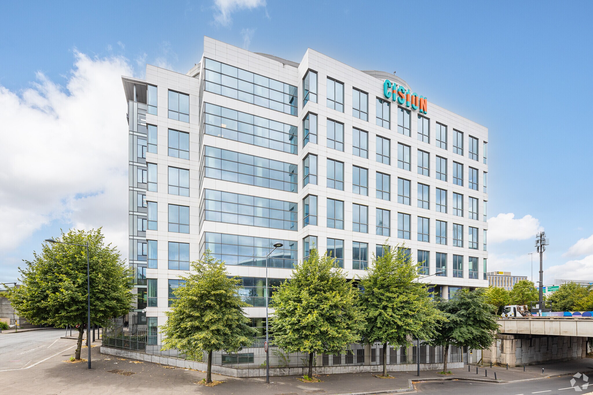 10 Avenue Du Stade De France, Saint-Denis à louer Photo principale– Image 1 sur 3