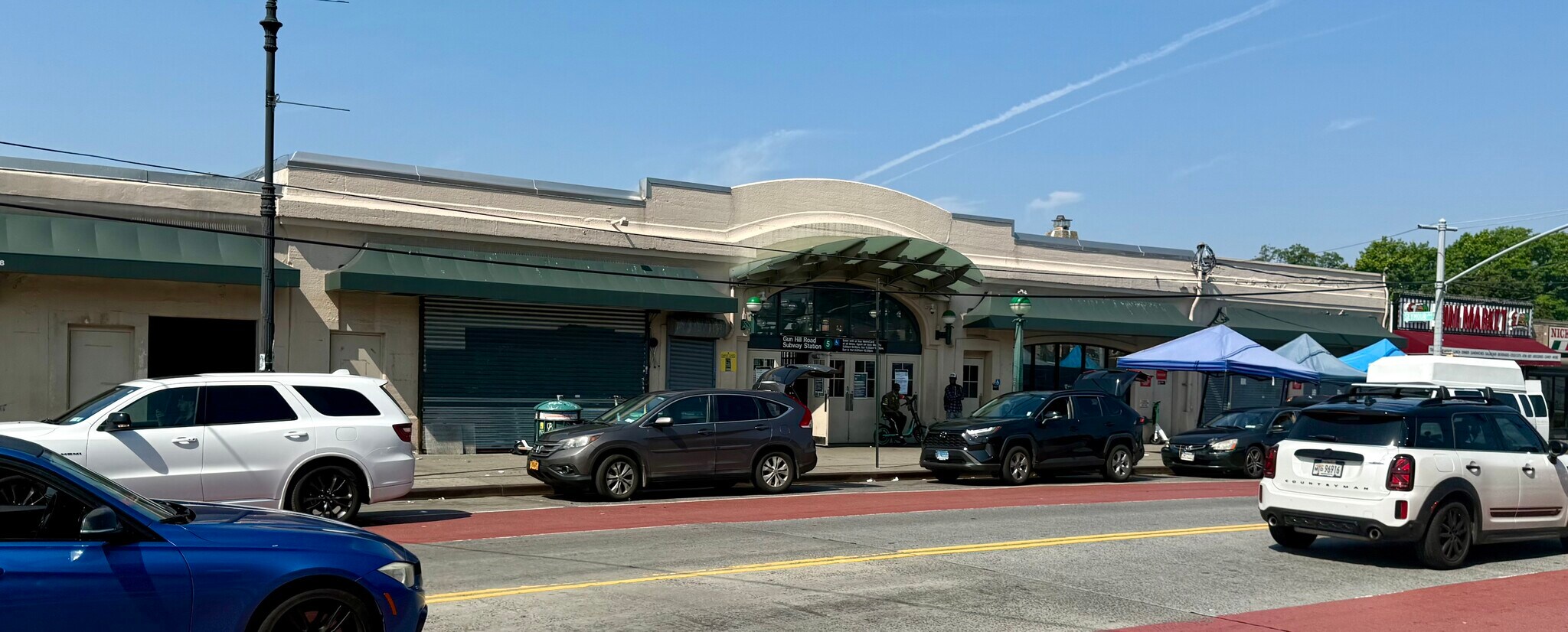 1362-1378 E Gun Hill Rd, Bronx, NY à louer Photo principale– Image 1 sur 2