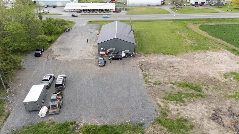 3890 State Route 5 And 20, Canandaigua, NY à vendre - Photo de l’immeuble – Image 3 sur 18