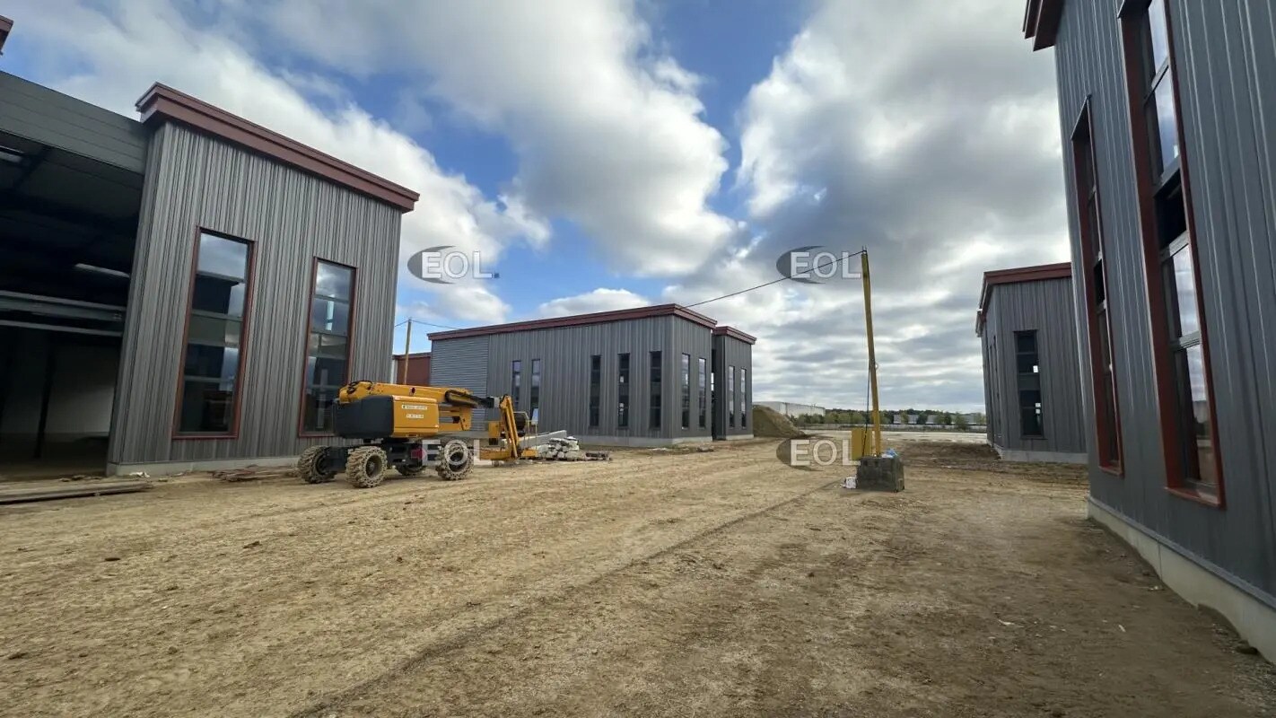 Local d'activités dans Serris à vendre Photo de la construction– Image 1 sur 5