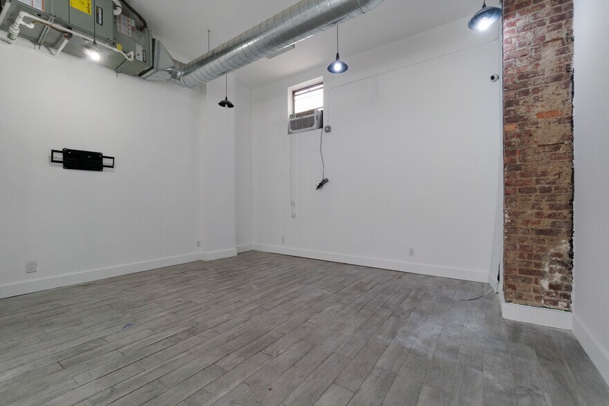 1512 Nostrand Ave, Brooklyn, NY à louer - Photo de l’immeuble – Image 2 sur 7