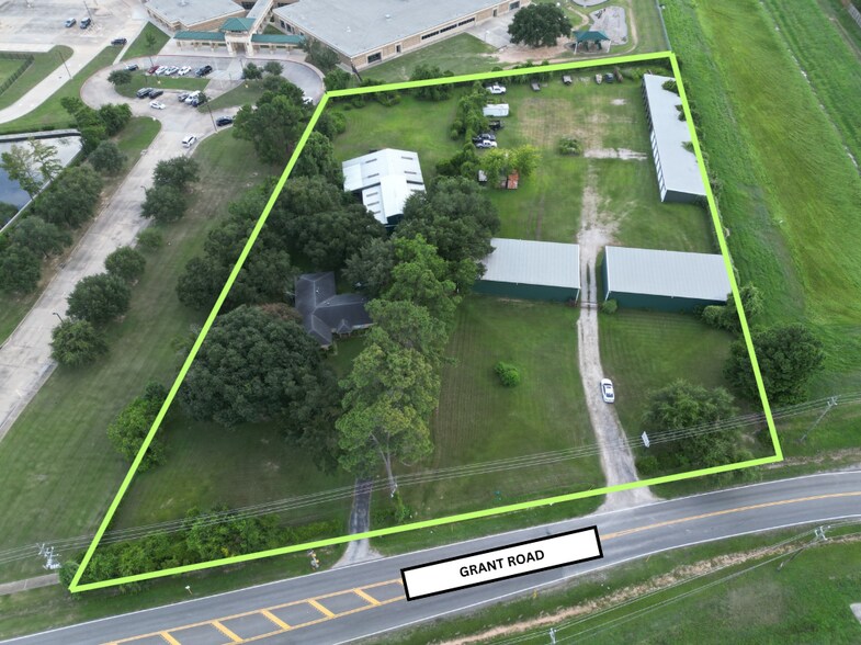 14211 Grant Rd, Cypress, TX à vendre - Photo de l’immeuble – Image 3 sur 5
