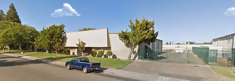 6925 Luther Dr, Sacramento, CA à vendre - Photo principale – Image 1 sur 8