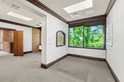 Suite 290 - Reception